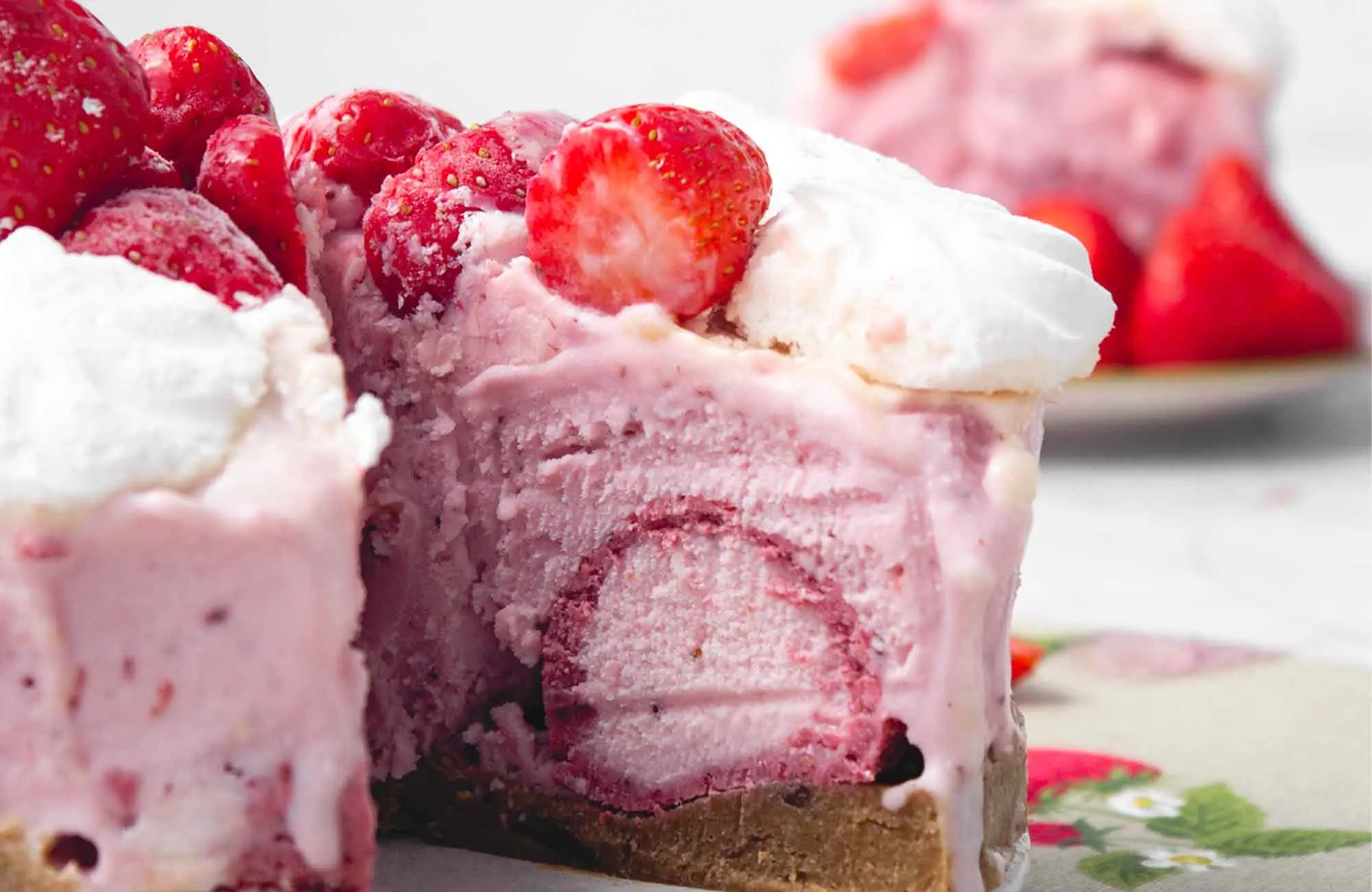 Eton Mess Recipe: Discover 4 Tips for a Perfectly Creamy Delight!