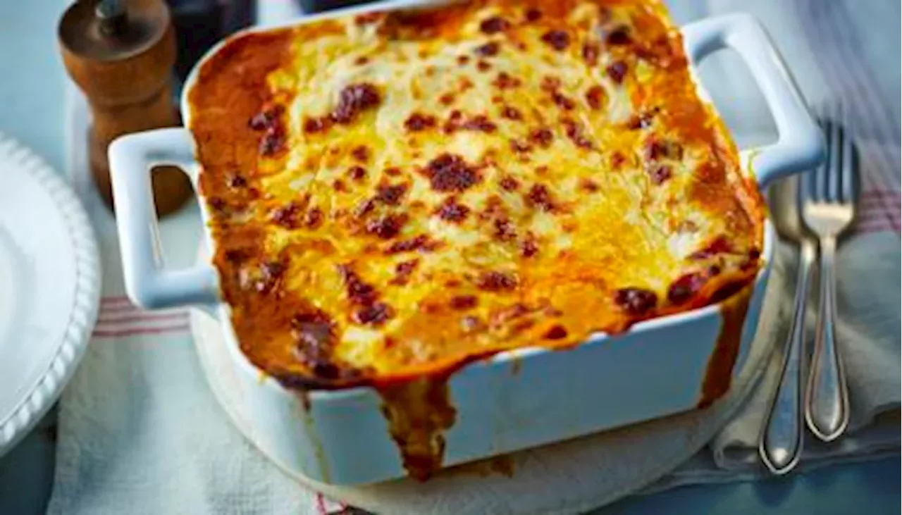 Mary Berry's Lasagne: 5 Key Ingredients for Culinary Perfection