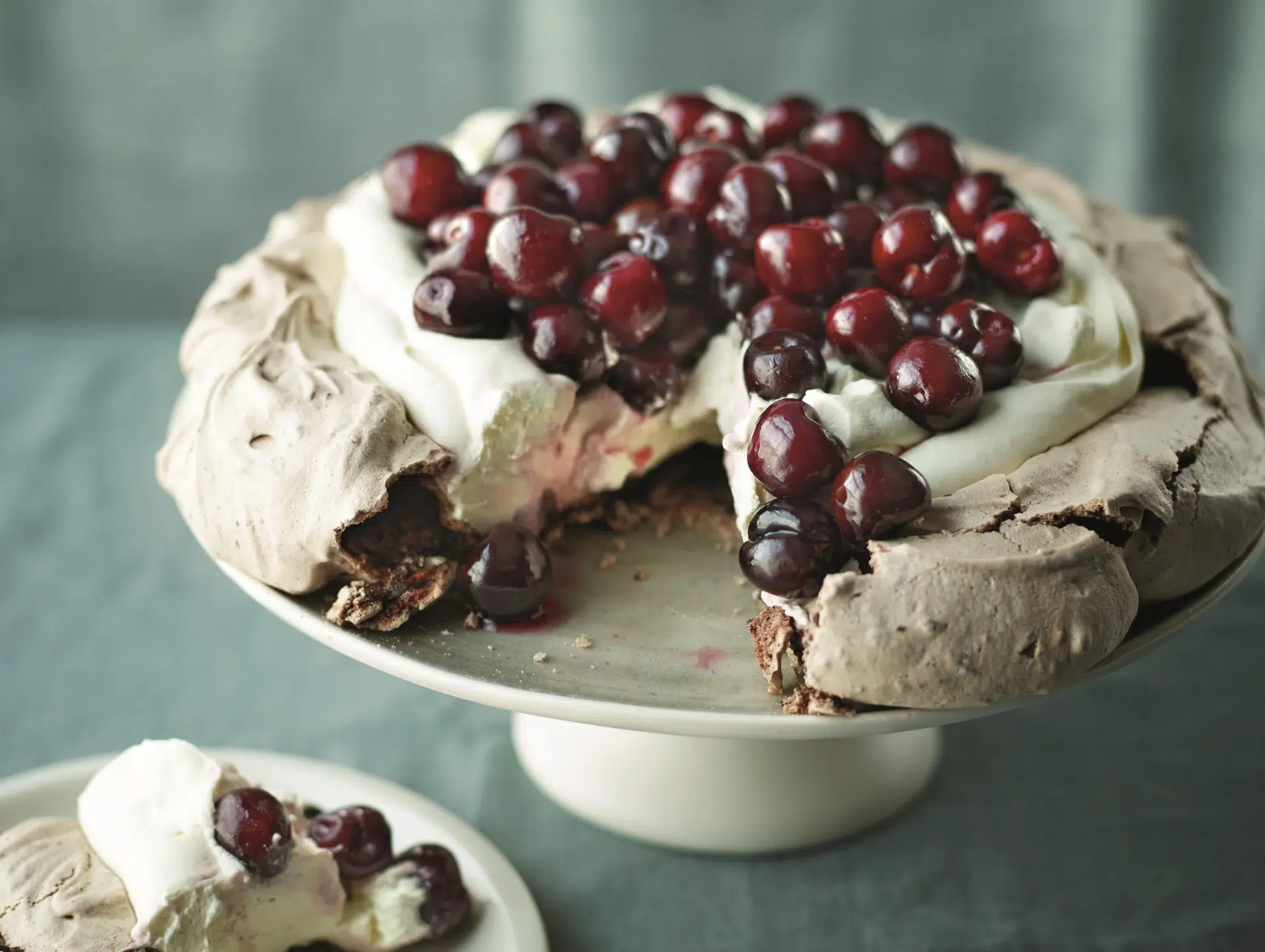Mary Berry’s Pavlova: A Sweet Symphony in 7 Steps