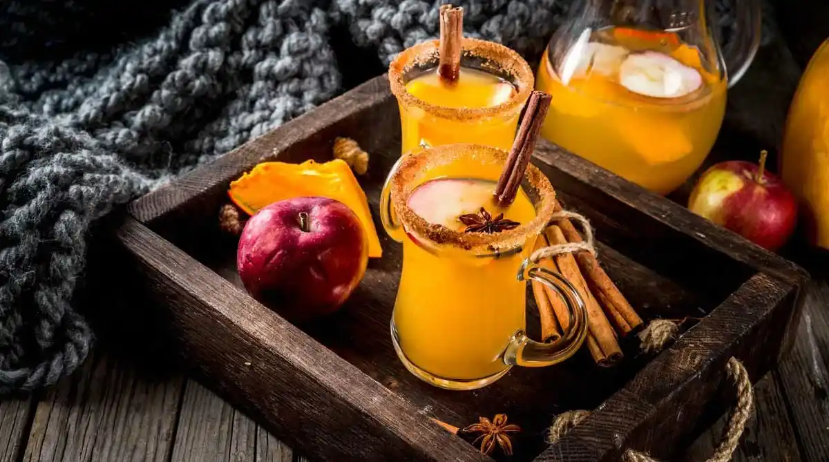Cosy Up! The Best Alcohol-Free Winter Warmers for Christmas