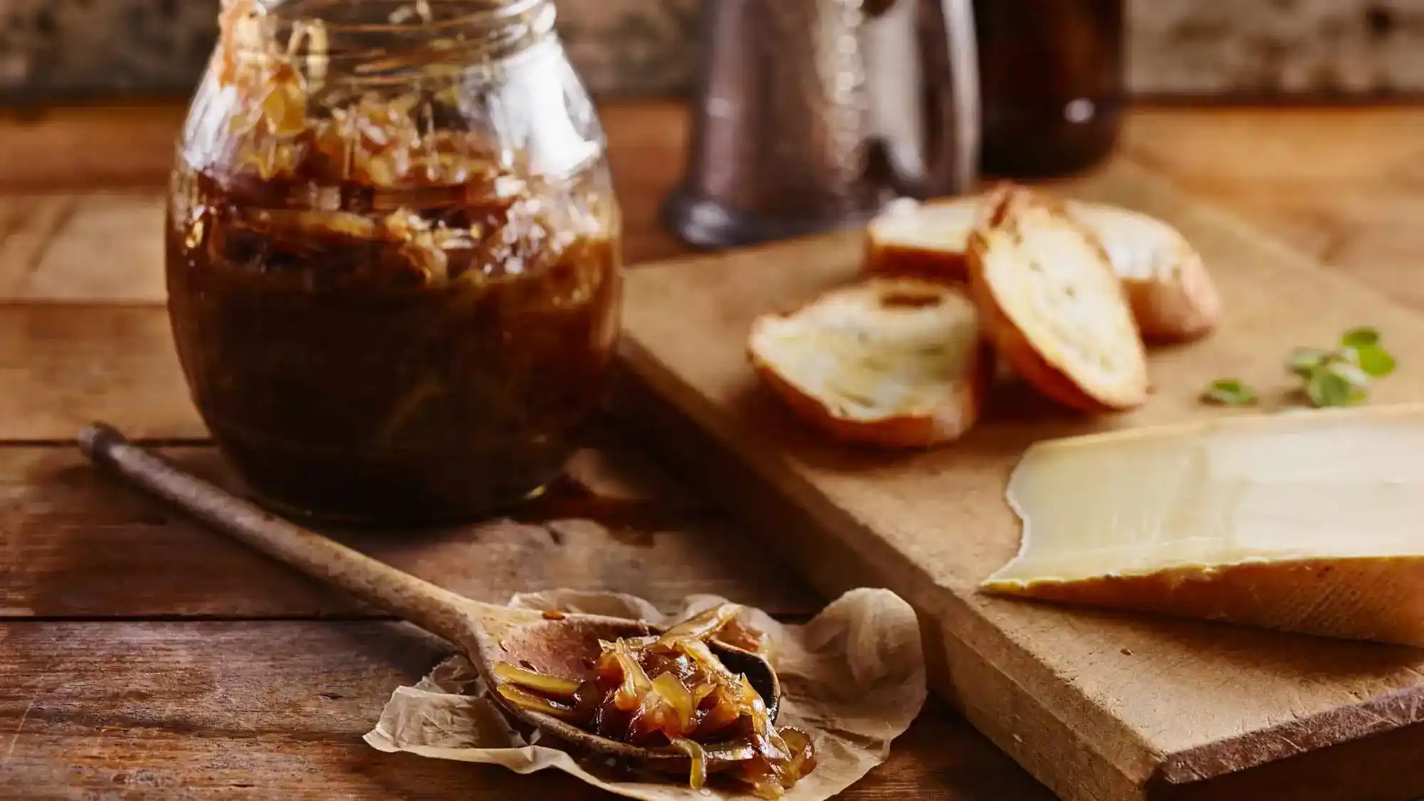 Caramelised Onion Chutney: A British Pantry Essential