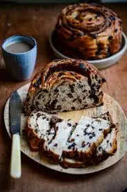 Lardy Cake: The Complete Guide to England's Most Indulgent Traditional Bake