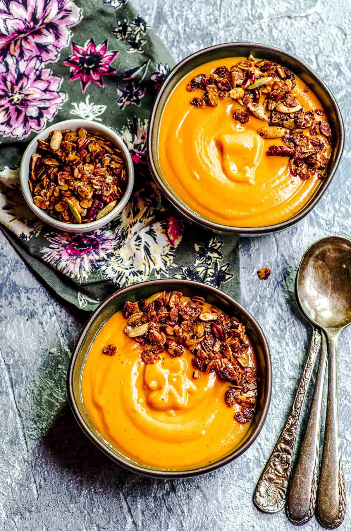 Carrot and Coriander Soup: A Simple, Velvety Classic