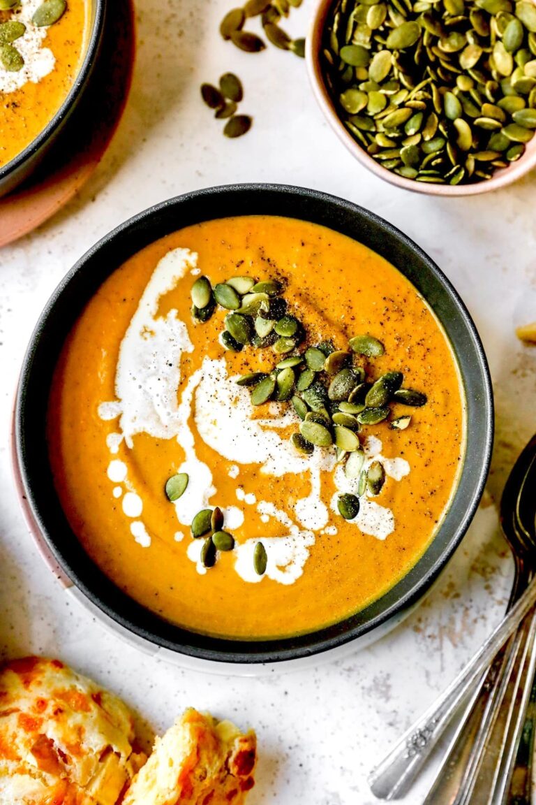 Pumpkin Soup Recipe: A Creamy, Roasted Autumn Soup