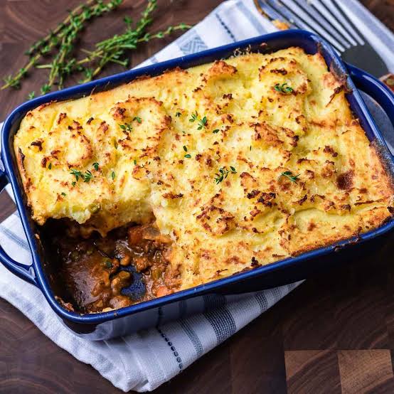 Shepherd's Pie Recipe: A Classic Lamb Mince Pie with Fluffy Mash